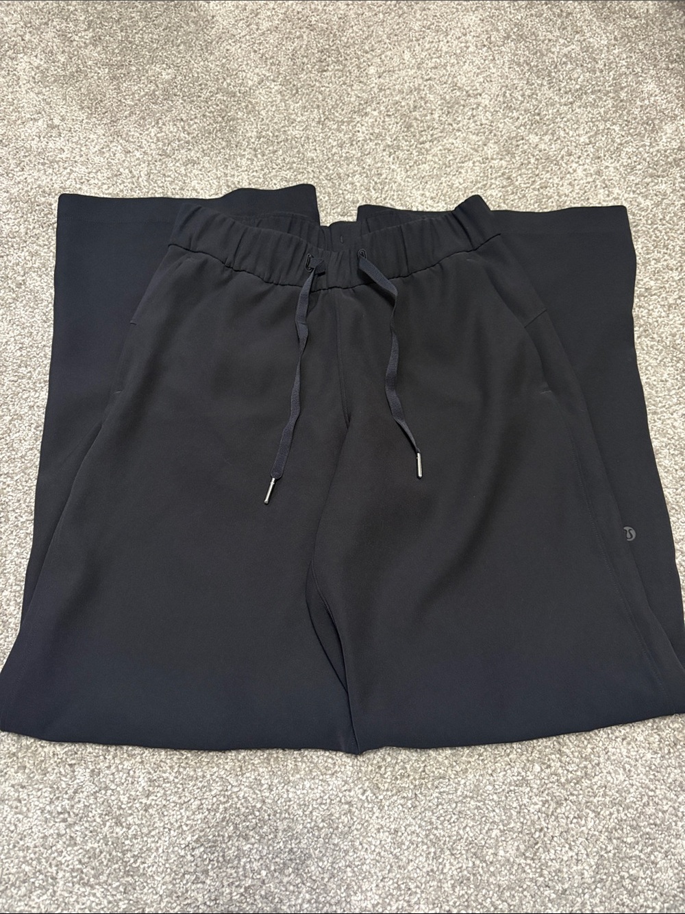 Lululemon On The Fly Pant *Wide Leg 31" In Black - Picture 3 of 7